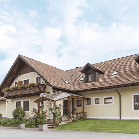 Landhof Lazarus Hotel Mooskirchen Ngoại thất bức ảnh