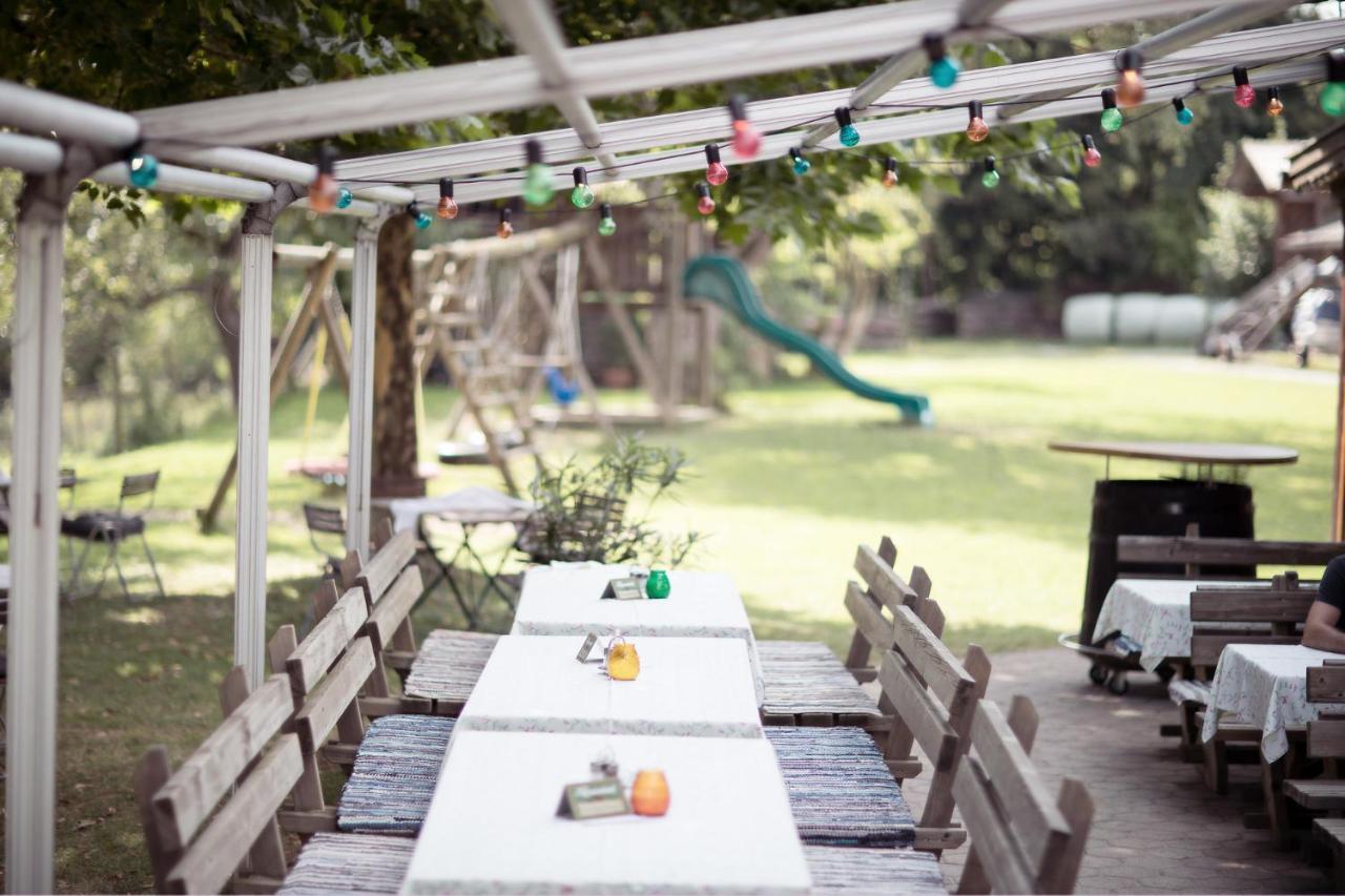 Landhof Lazarus Hotel Mooskirchen Ngoại thất bức ảnh