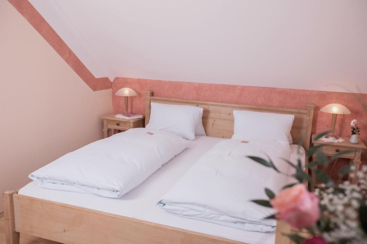 Landhof Lazarus Hotel Mooskirchen Ngoại thất bức ảnh