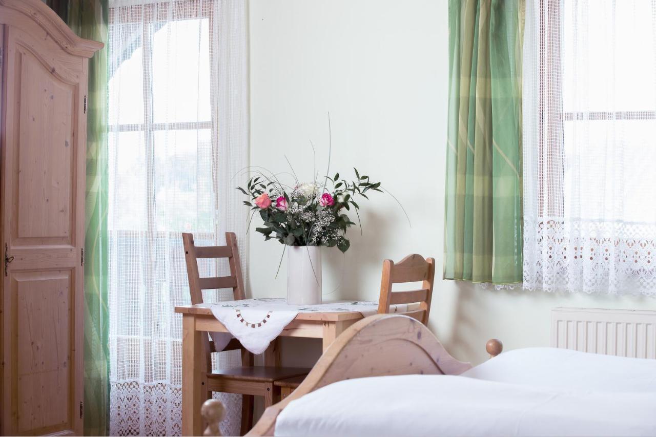 Landhof Lazarus Hotel Mooskirchen Ngoại thất bức ảnh